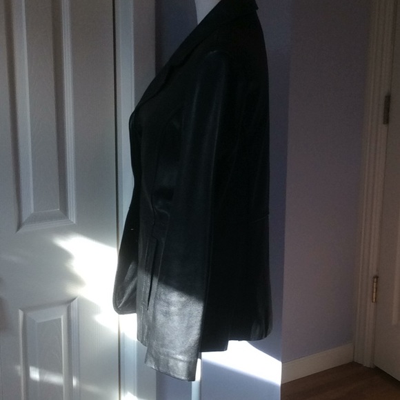 100% Leather Nine West Blazer - Picture 2 of 4